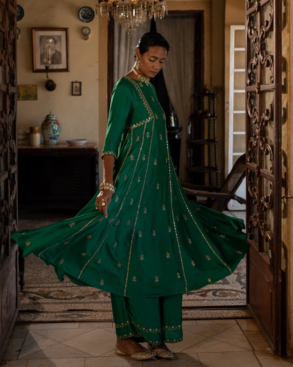 Aakasha Anarkali Set