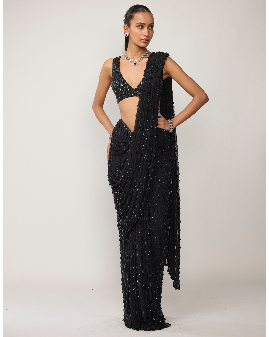 Black Single Drop V Neck Sari Set