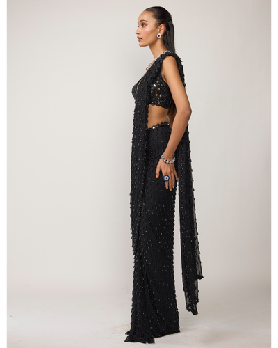 Black Single Drop V Neck Sari Set