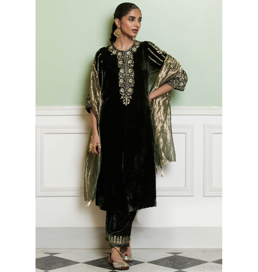 Emerald Green Embroidered Velvet Straight Kurta Set