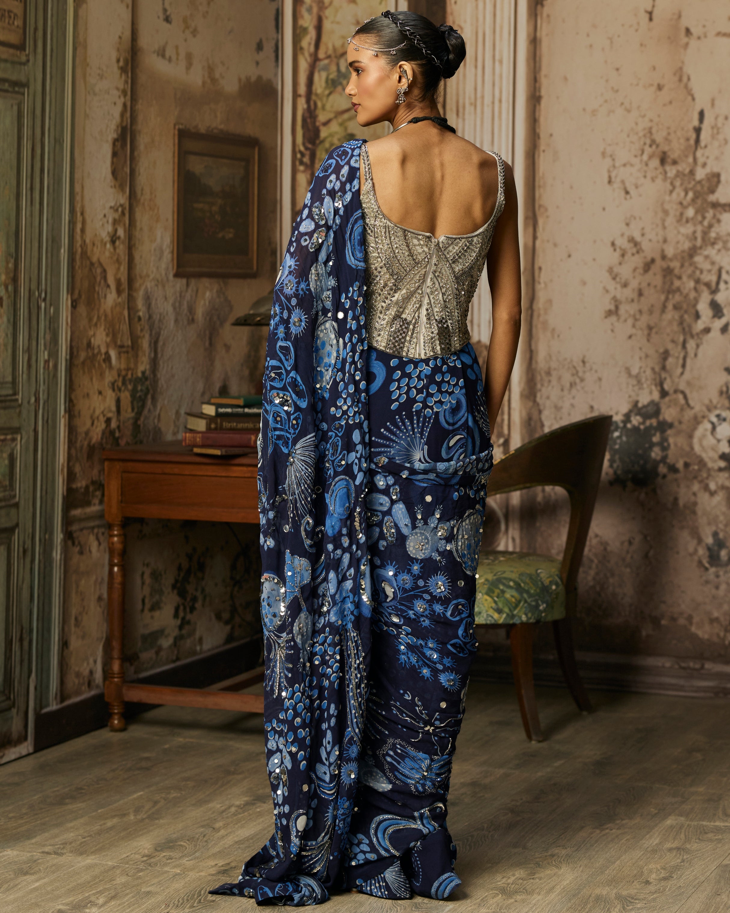 Gunmetal Grey Corset With Printed And Highlighted Classic Sari Set