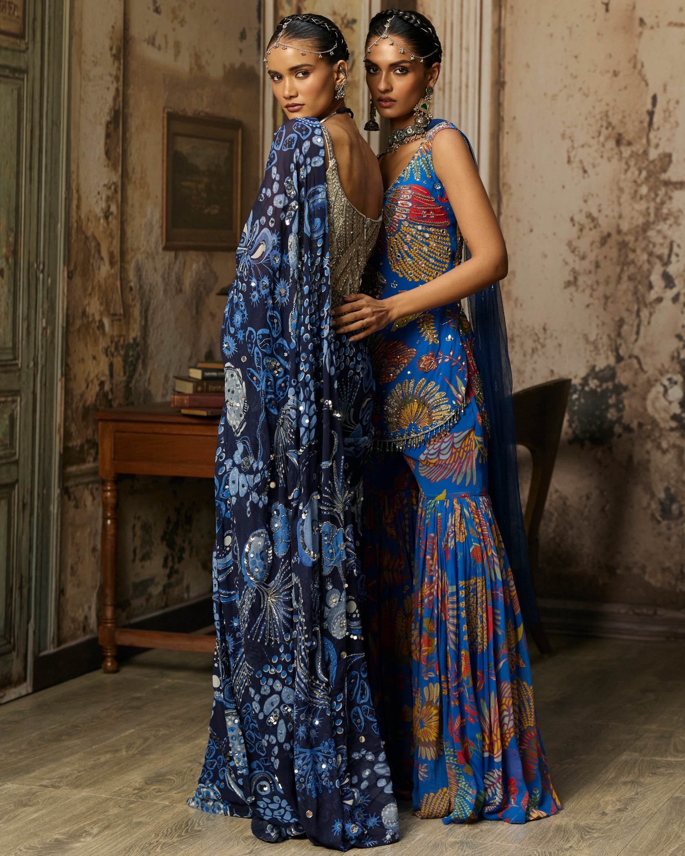 Gunmetal Grey Corset With Printed And Highlighted Classic Sari Set