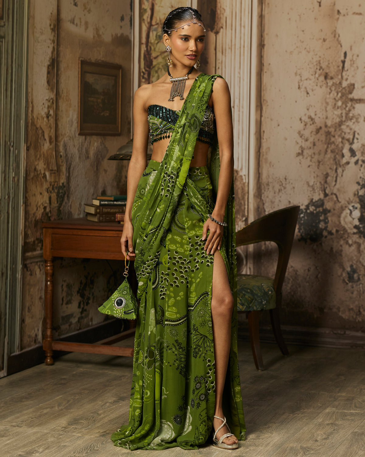 Pear Green Printed And Highlighted Pre-Draped Slit Skirt Sari Set
