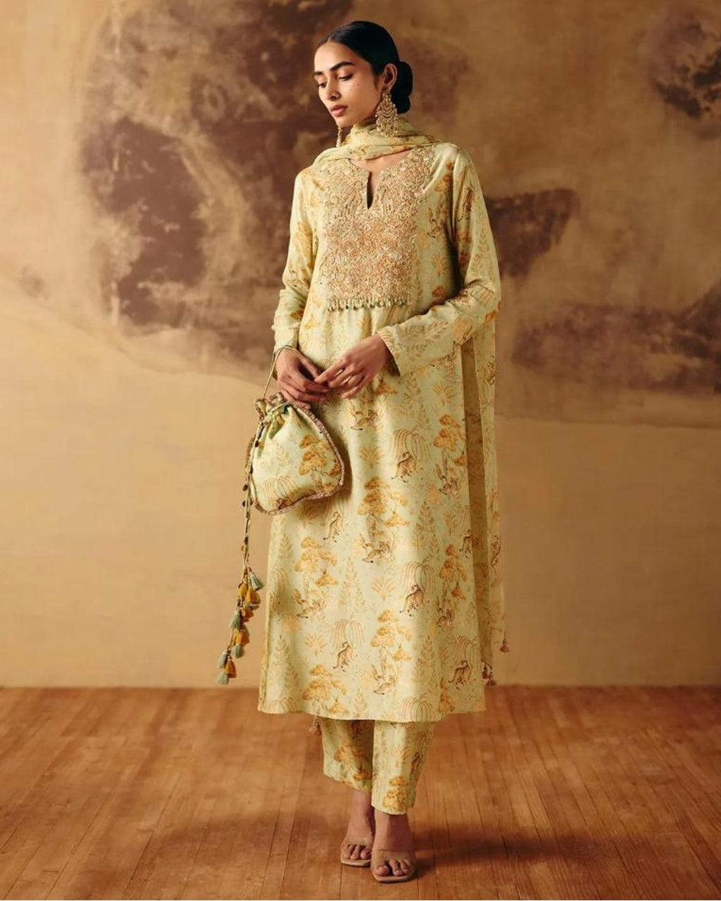 Gulzar Kurta Set