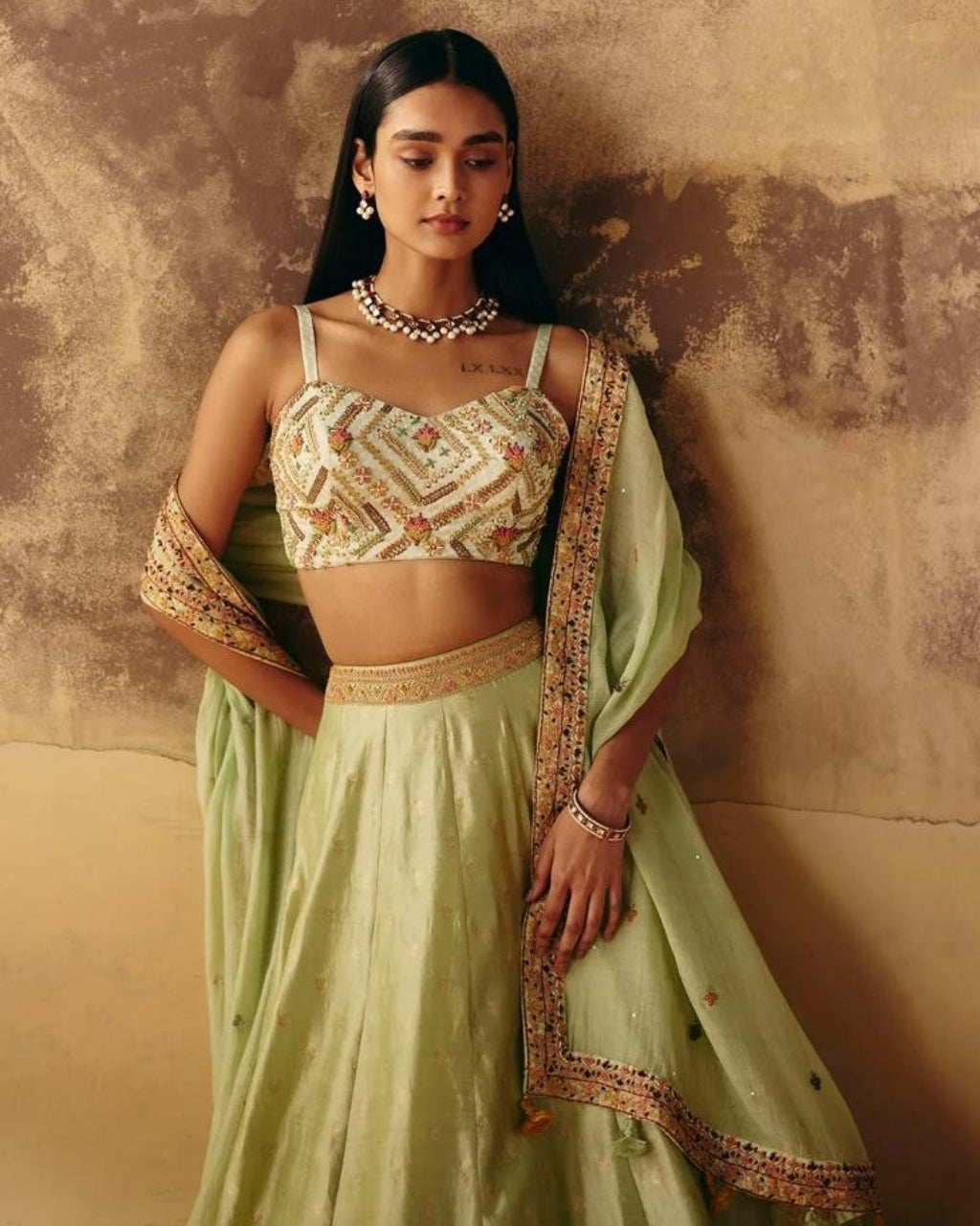 Gulzar Lehenga Set