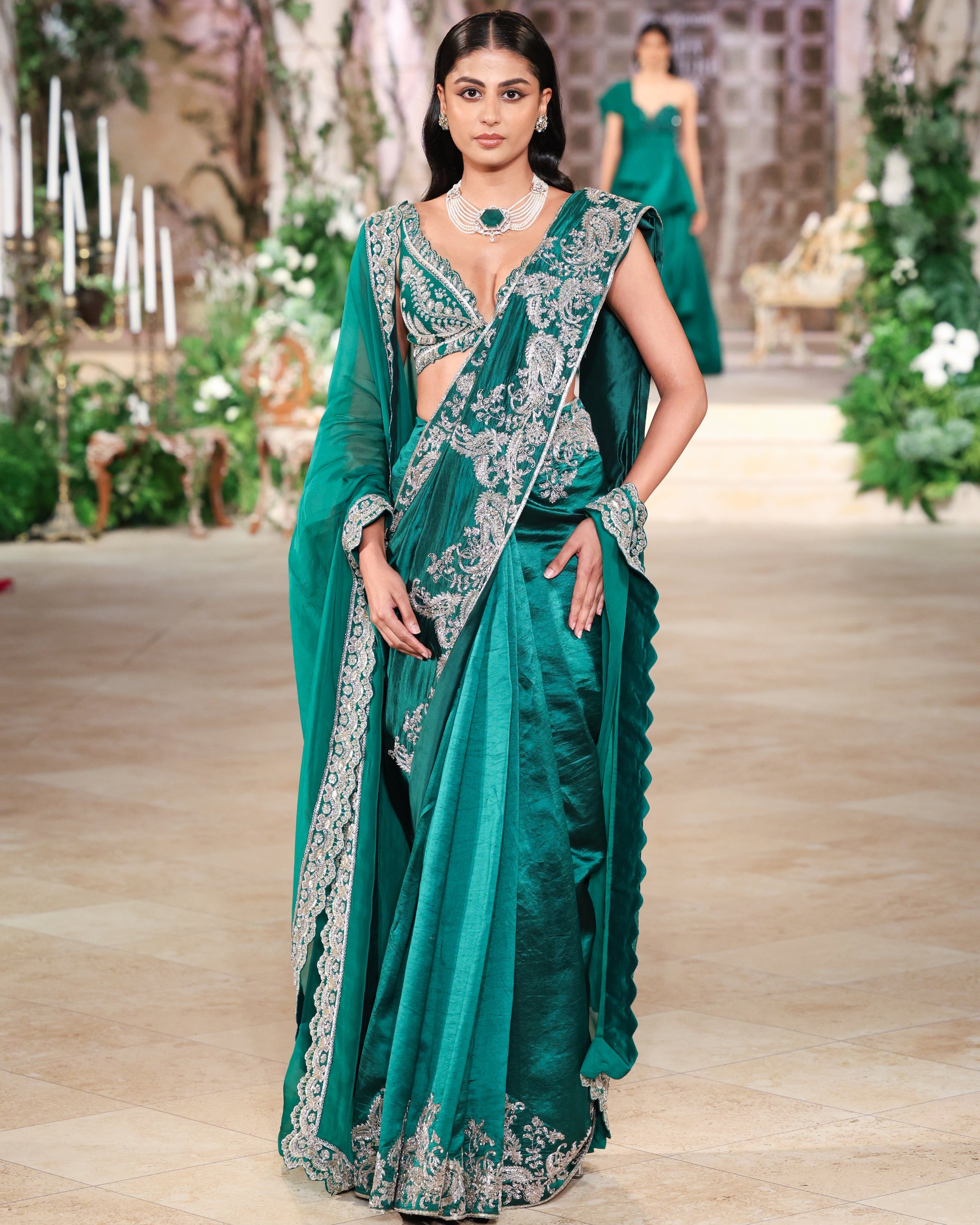 Zardosi Liora Sari Set