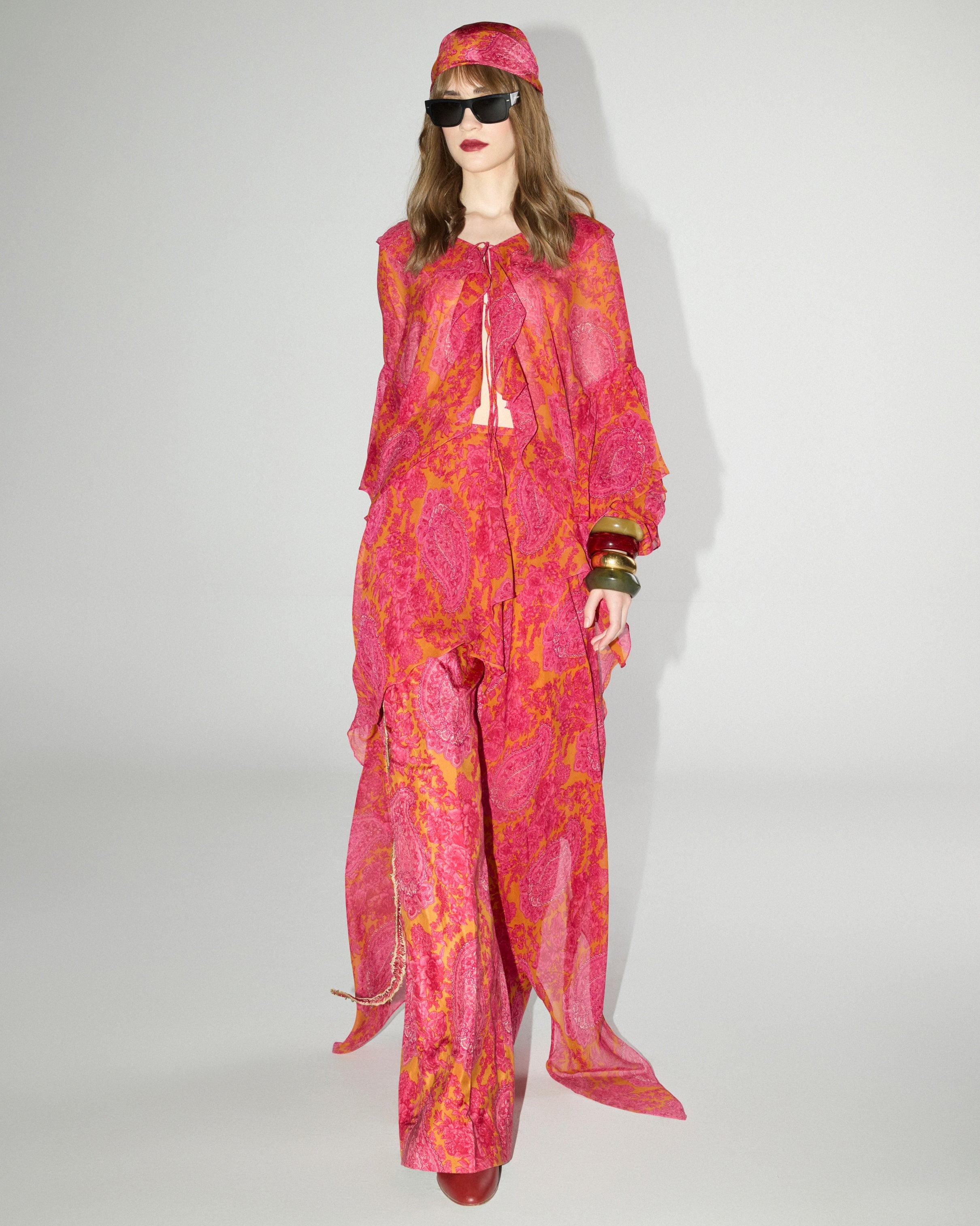 Valentine Shirt, Bustier With Treebo Broad Pant