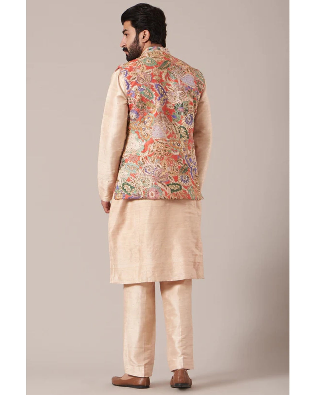 Ishan Kurta Set