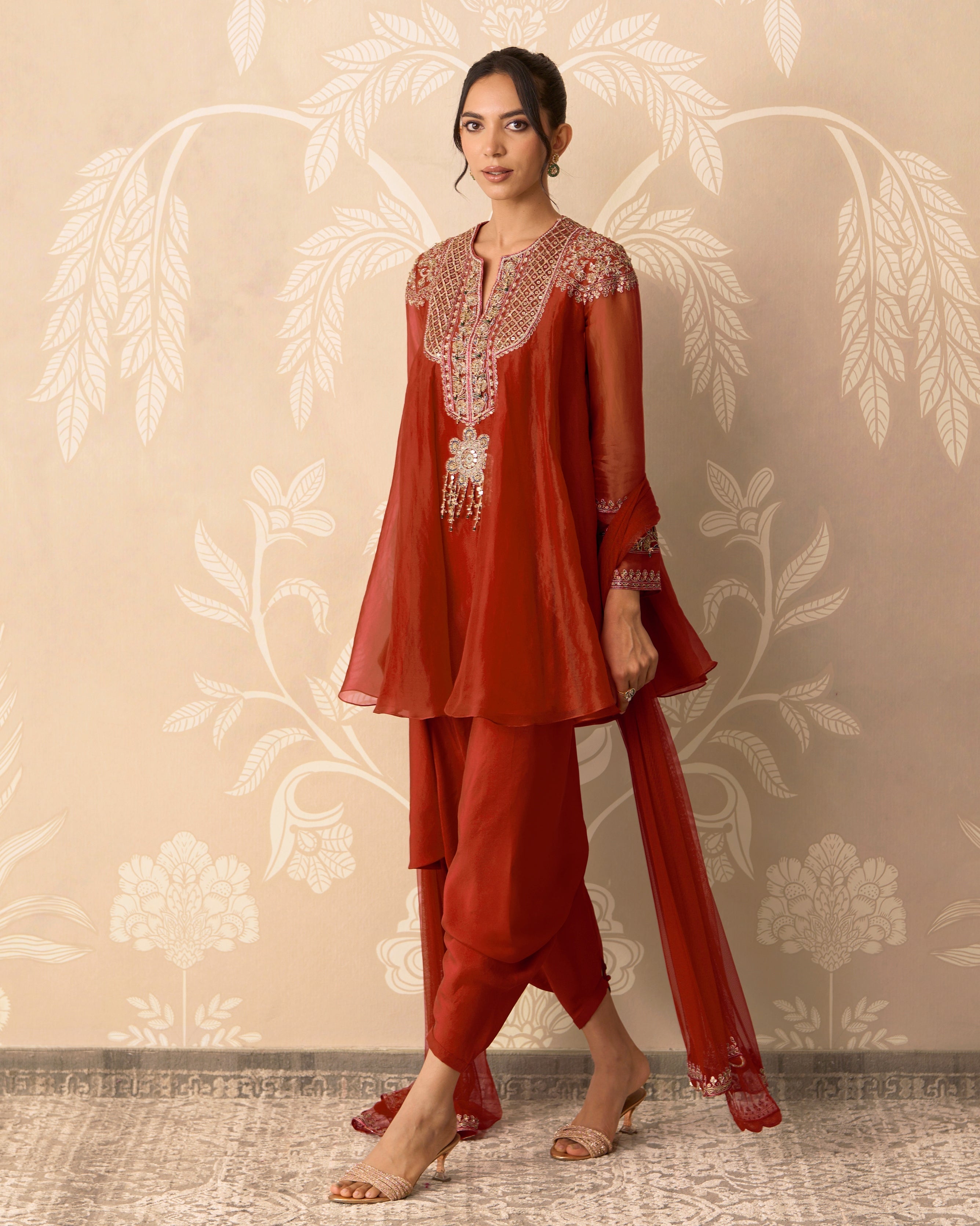 Surkh Kurta Salwar Set