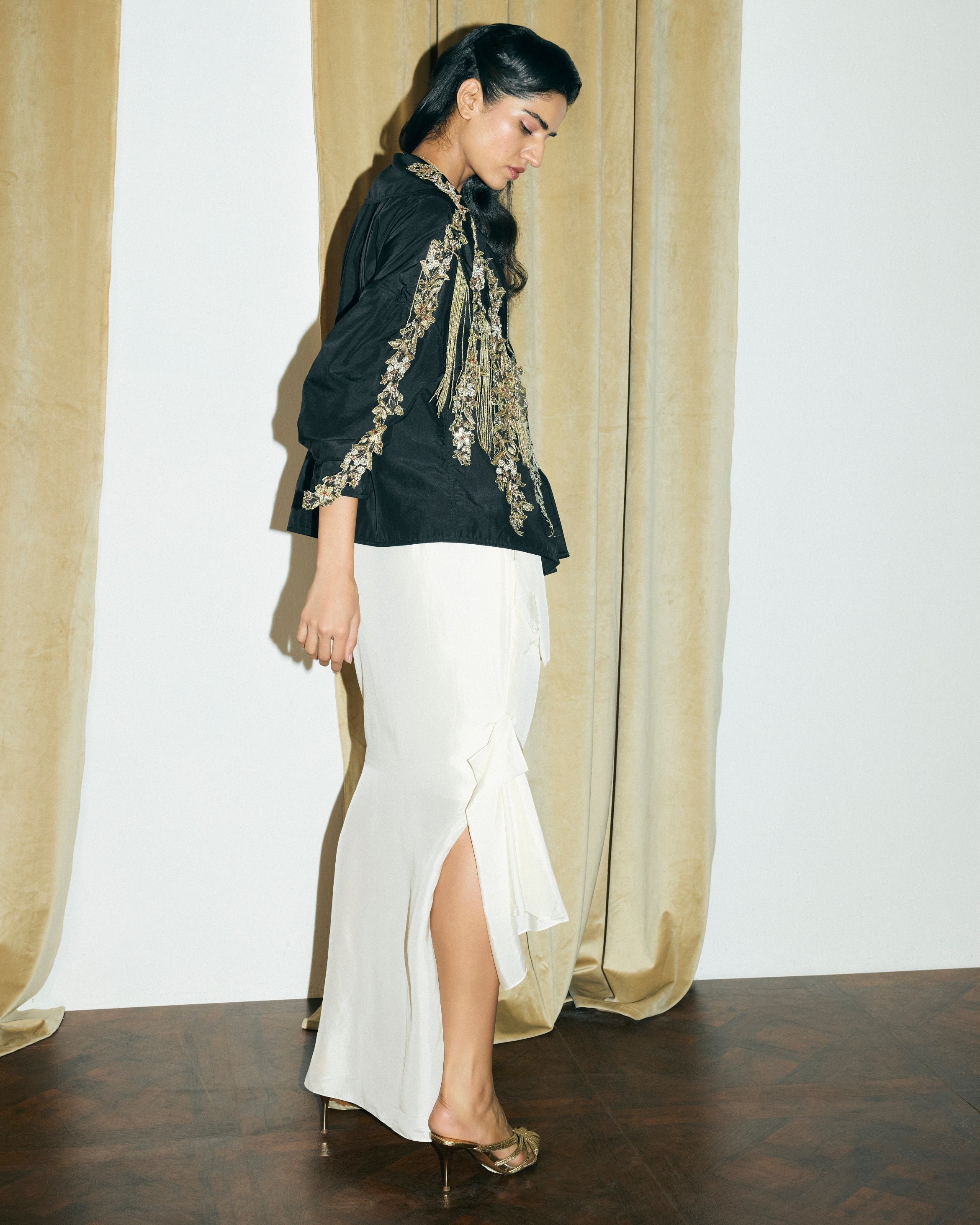 Virna Meenakari Embroidery Jacket