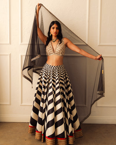 Crème Ivory Chevron Skirt Set