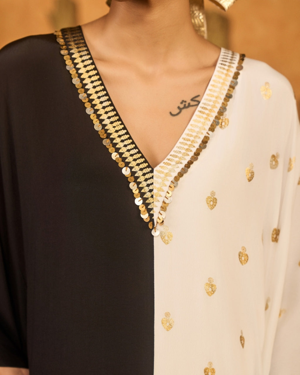 Black and White Heartbeat Kaftan