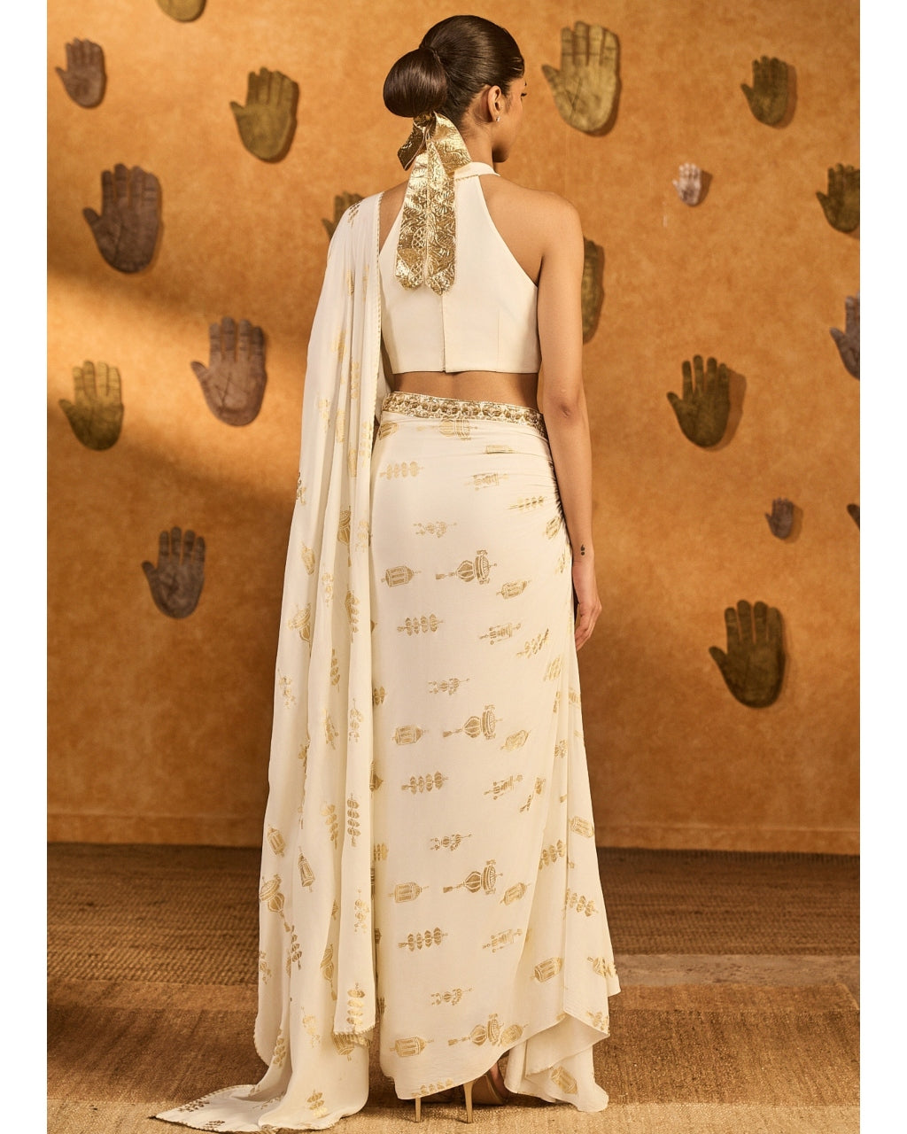 Ivory Soft Lantern Stitched Sari Set