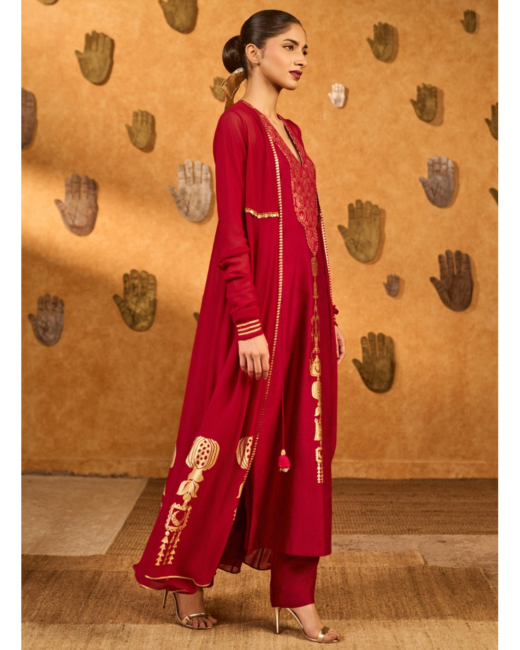 Red Pop Pod Pendant Anarkali Set