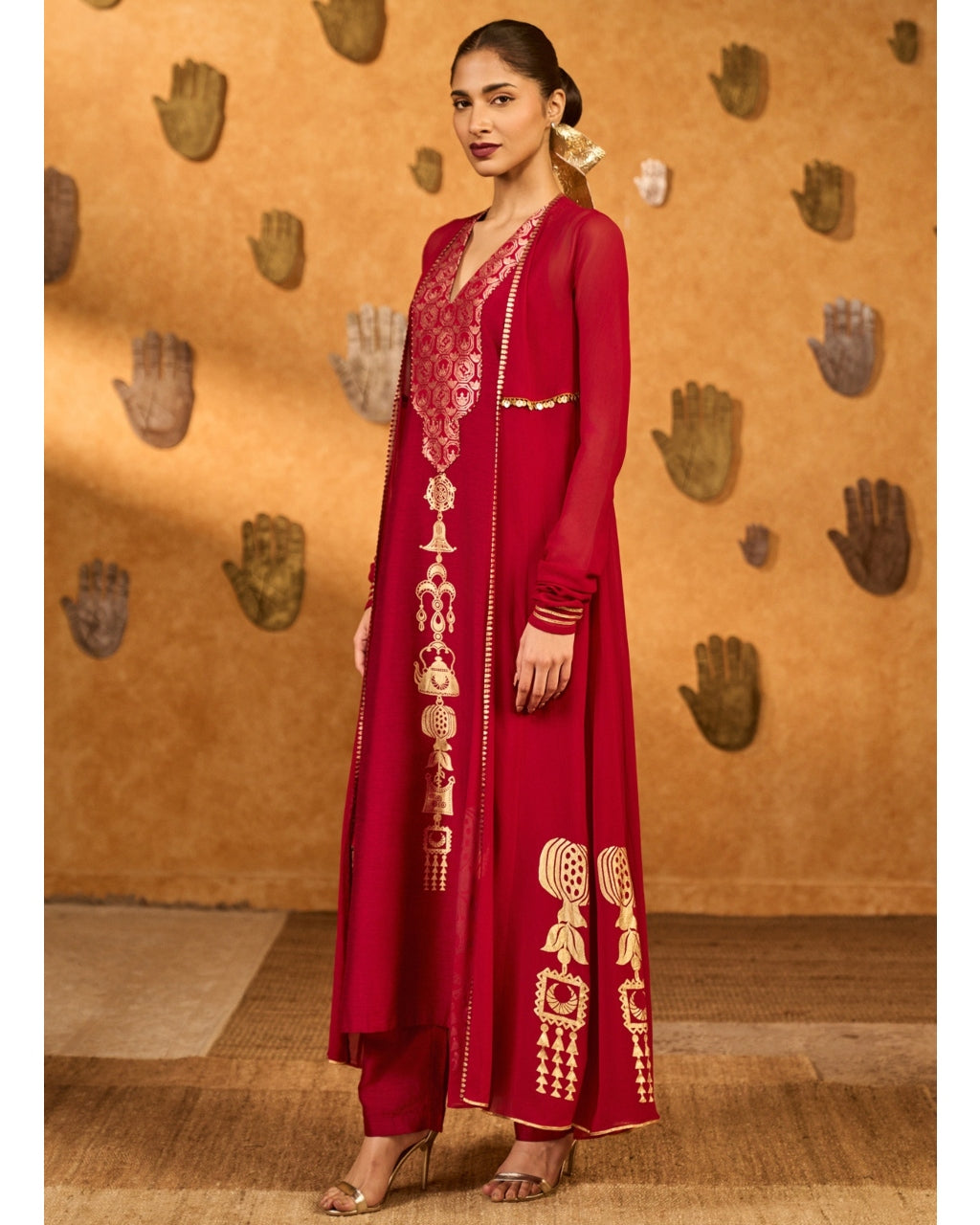 Red Pop Pod Pendant Anarkali Set