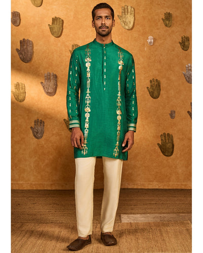 Green Totem Lines And Pot Kurta Set