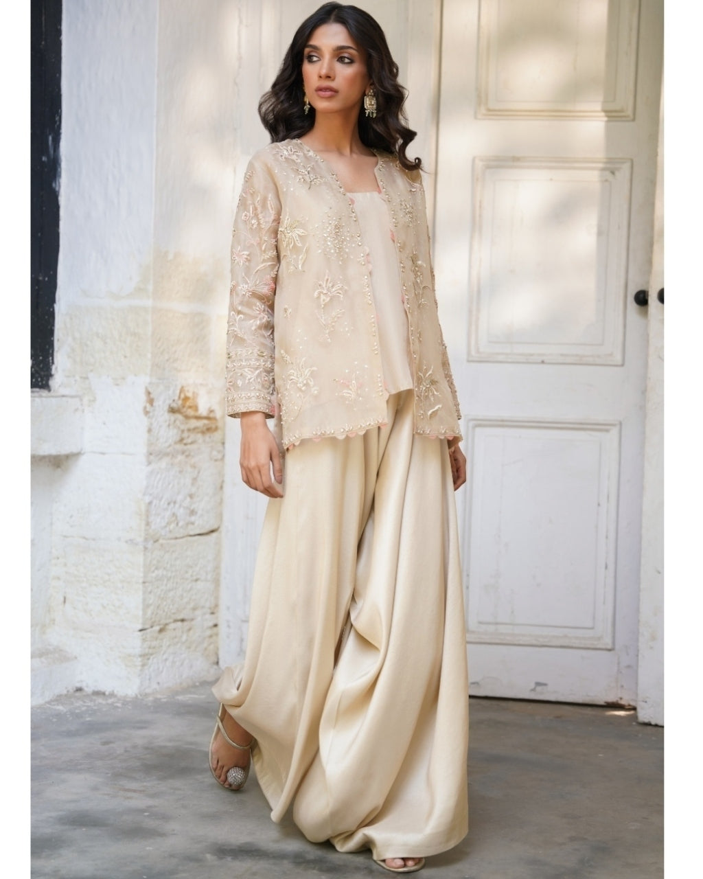 Short Embroidered Borgia With Drape Pant Set