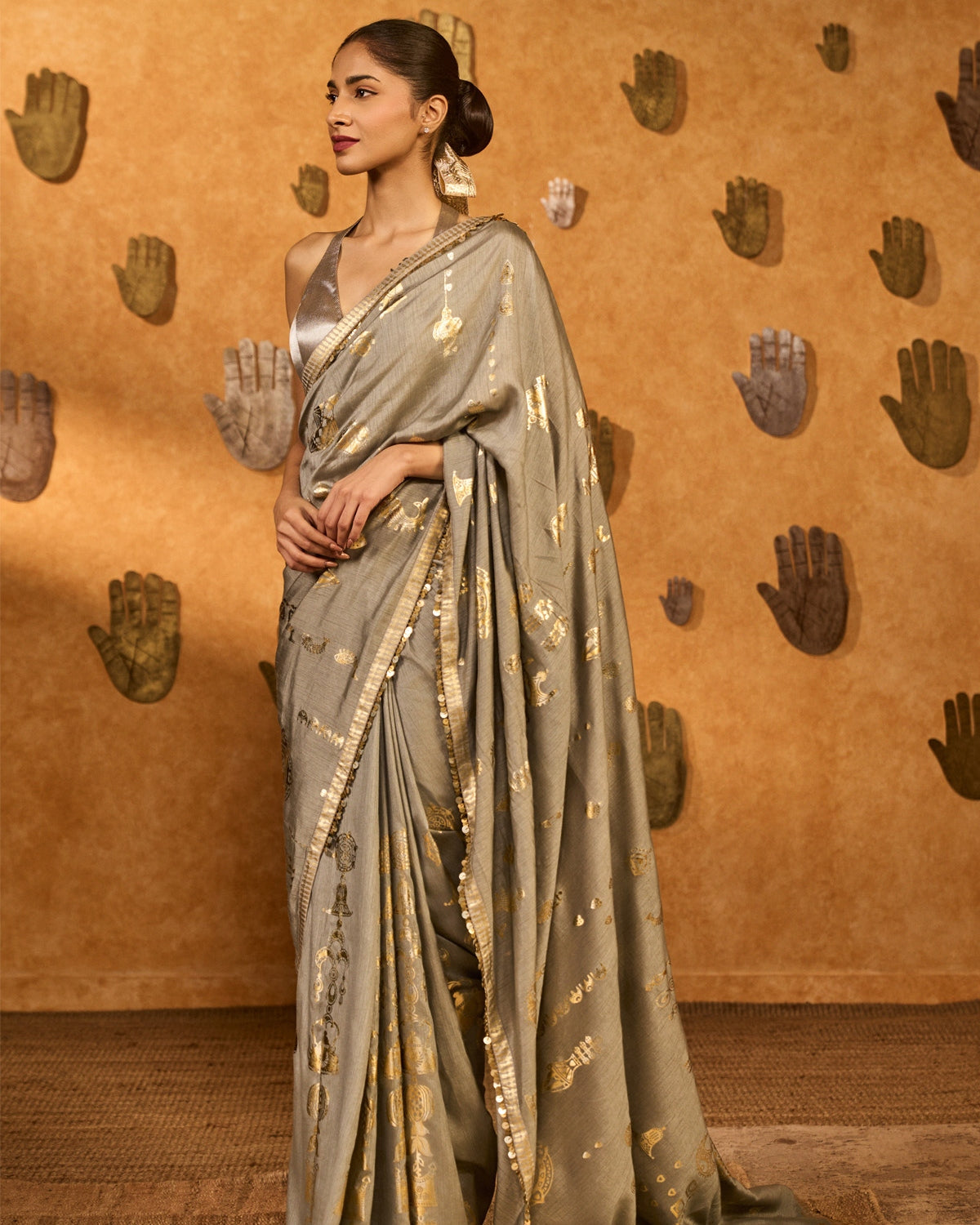 Claymelt Totem Line Sari