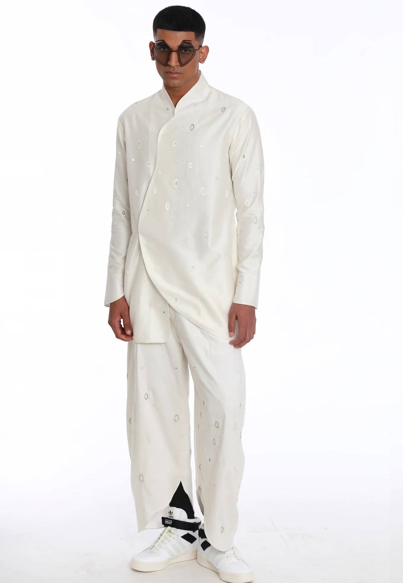 Cluster Eyes Wing Shacket Set