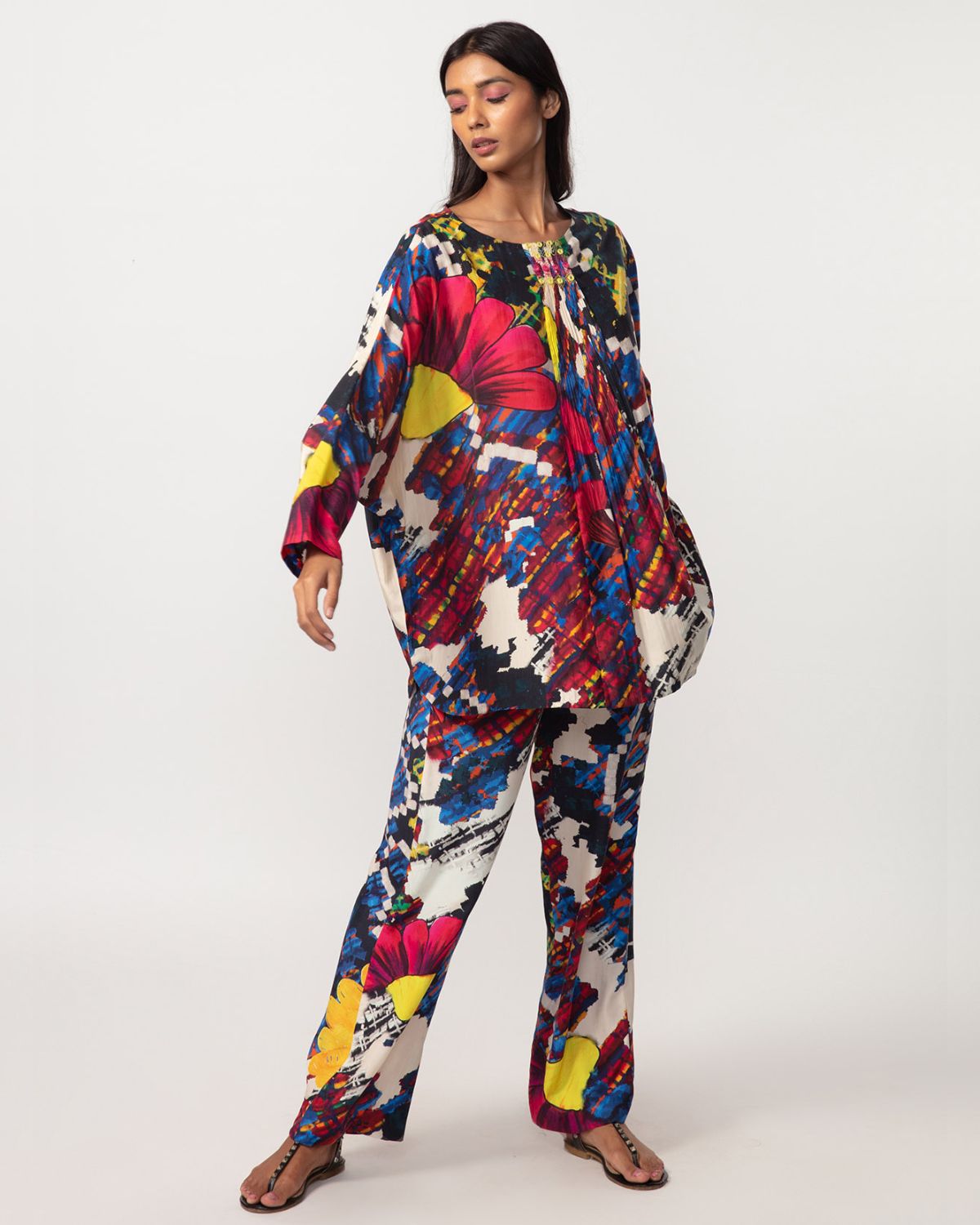 Multicolor Silk Abstract Floral Set | Saaksha & Kinni